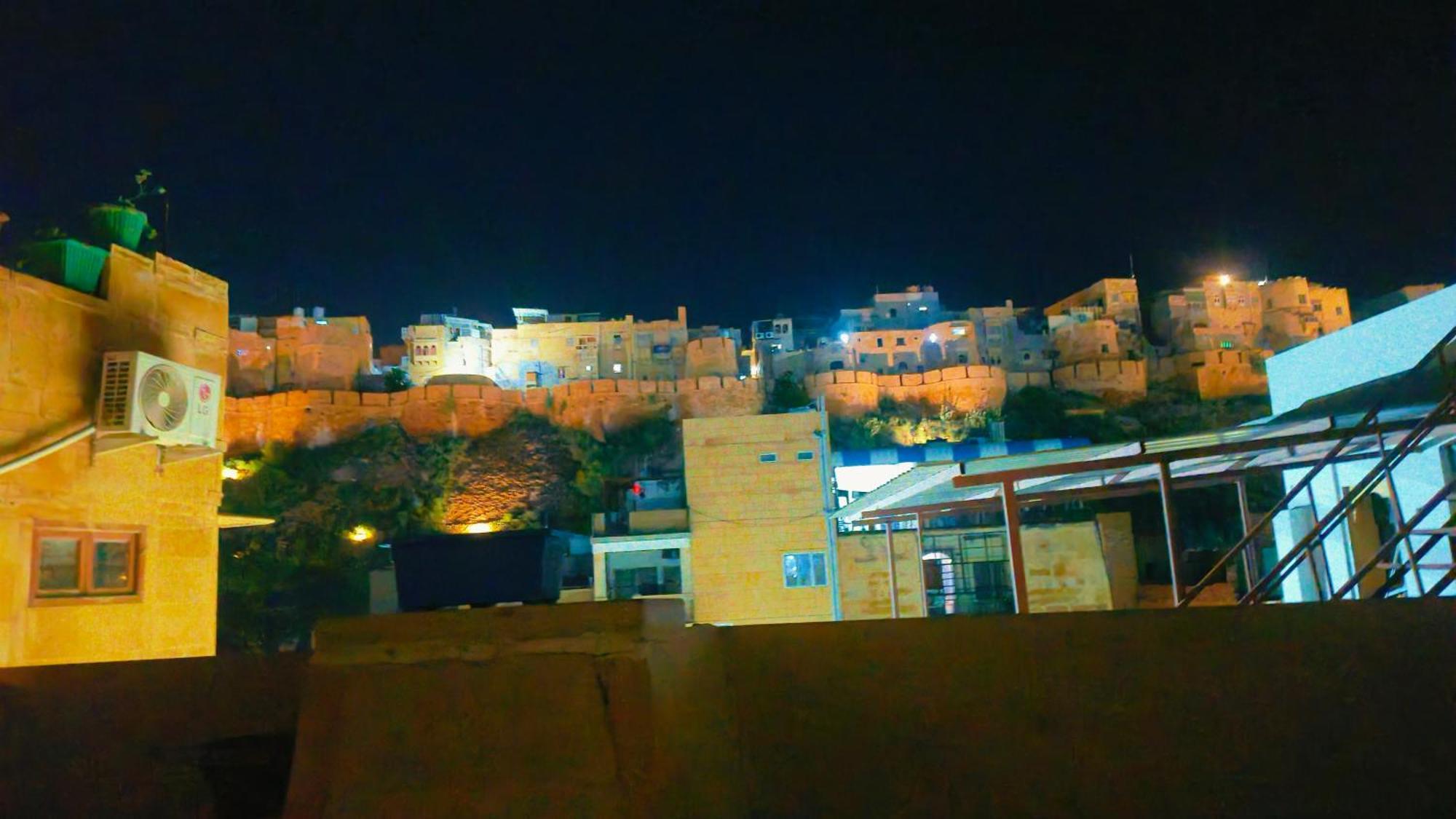 Hotel Navodaya Jaisalmer Eksteriør billede